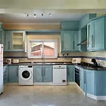 Charming With Private Pool In Vibrant Vilamoura, Free Ac And Wifi