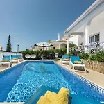 Charming With Private Pool In Vibrant Vilamoura, Free Ac And Wifi Villa Quarteira
