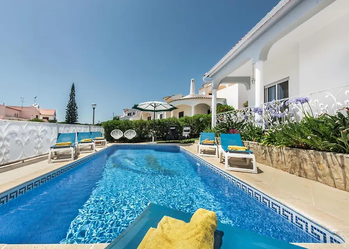 Charming With Private Pool In Vibrant Vilamoura, Free Ac And Wifi Villa Quarteira