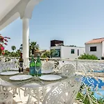 Charming With Private Pool In Vibrant Vilamoura, Free Ac And Wifi * Quarteira