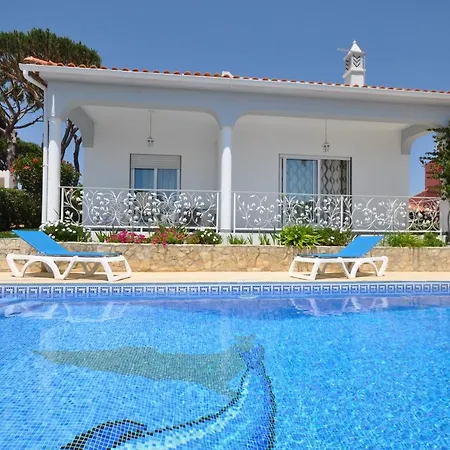 Charming With Private Pool In Vibrant Vilamoura, Free Ac And Wifi