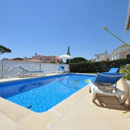 Charming With Private Pool In Vibrant Vilamoura, Free Ac And Wifi Quarteira