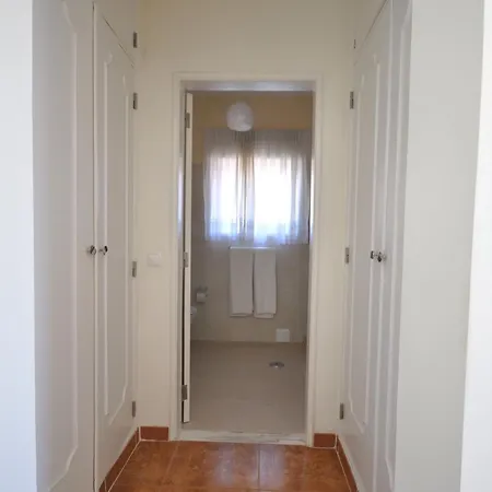 Charming With Private Pool In Vibrant Vilamoura, Free Ac And Wifi * Quarteira