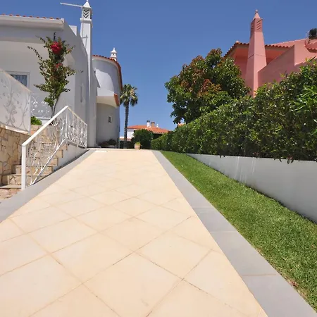 Charming With Private Pool In Vibrant Vilamoura, Free Ac And Wifi Villa *