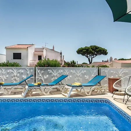 Charming With Private Pool In Vibrant Vilamoura, Free Ac And Wifi Villa