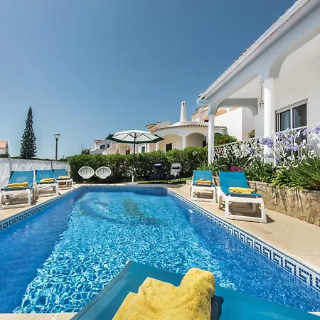 Charming With Private Pool In Vibrant Vilamoura, Free Ac And Wifi 别墅 维拉摩拉