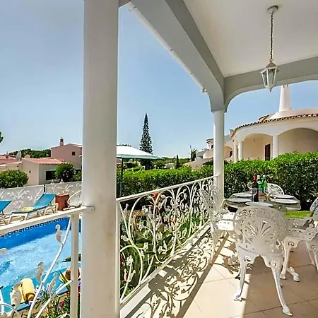 Charming With Private Pool In Vibrant Vilamoura, Free Ac And Wifi