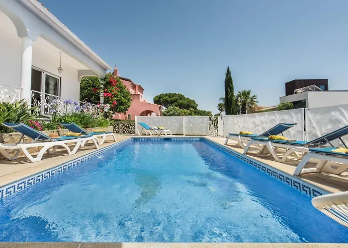 别墅 Charming With Private Pool In Vibrant Vilamoura, Free Ac And Wifi *