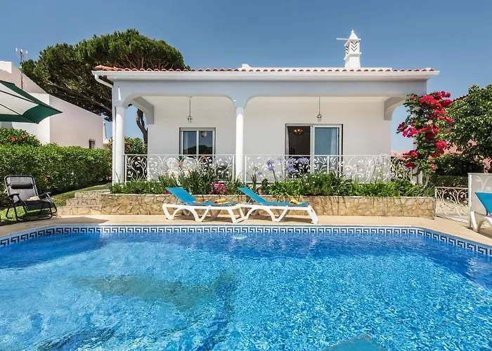 Charming With Private Pool In Vibrant Vilamoura, Free Ac And Wifi *